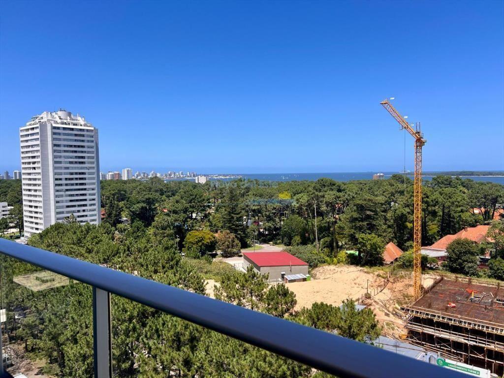En venta apartamento con excelente vista, de 3 en