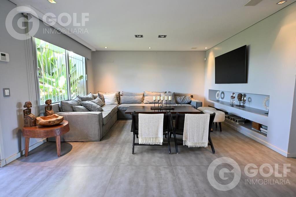 Venta de Casa 3 Dormitorios en Lagos - con Piscina Infinita