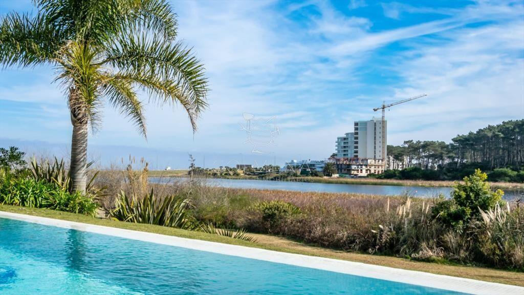 Venta casa en Laguna del Diario