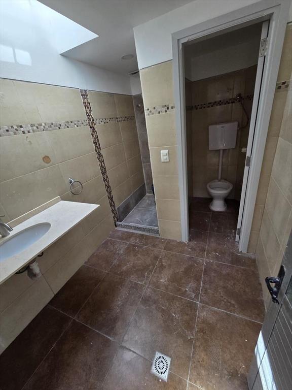 Proximo Av Brasil y Libertad, 12 mts de frente, 700 m2, ren