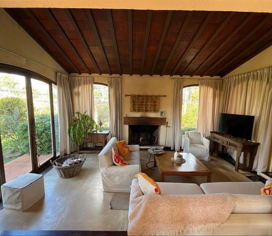 Casa en alquiler temporal, 3 dormitorios más dependencia, P