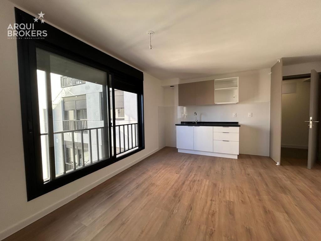Apartamento de un dormitorio en venta en Cordón - 1004