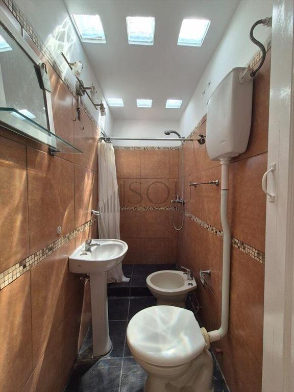 Venta apartamento 4 dormitorios Barrio La comercial
