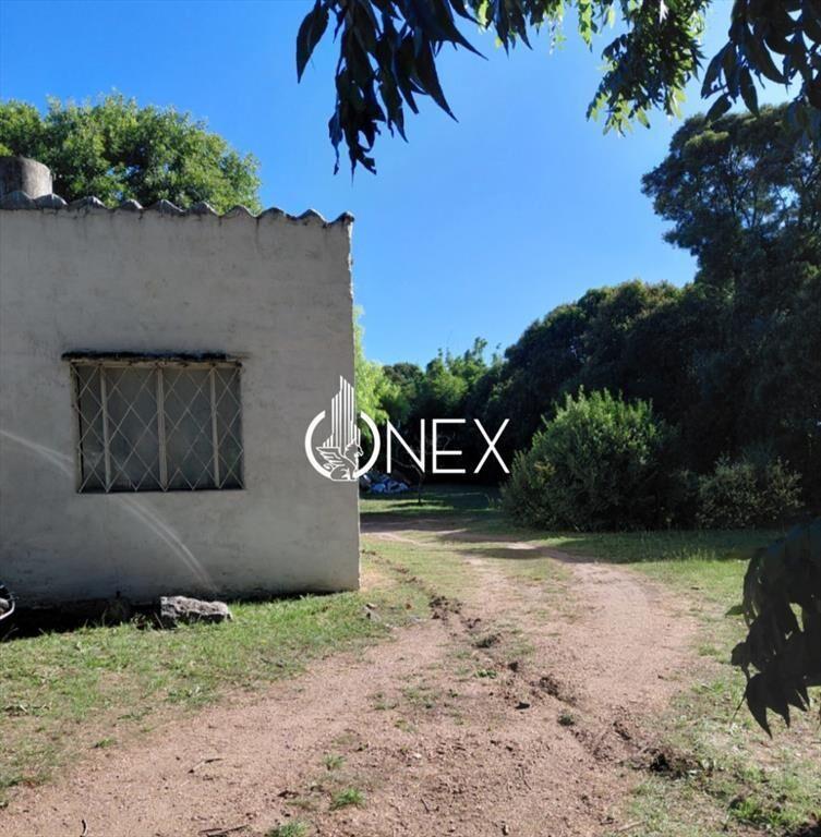 Venta de Casa de �poca y Galpón en Colonia