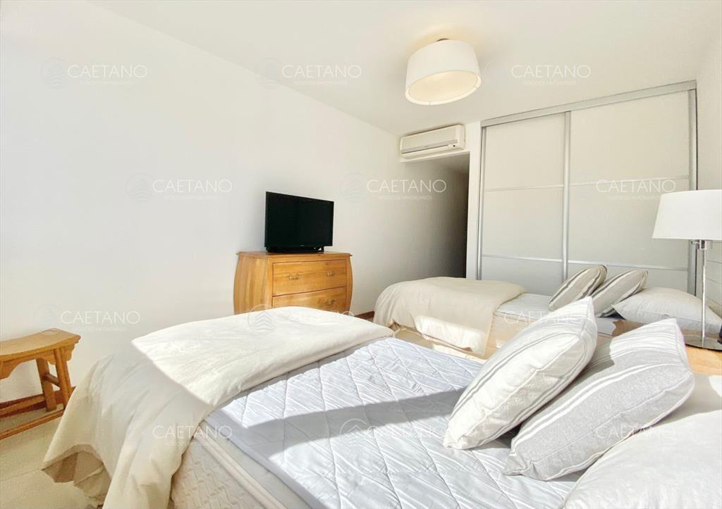 Venta apartamento 3 dormitorios. Playa brava, Punta del Est
