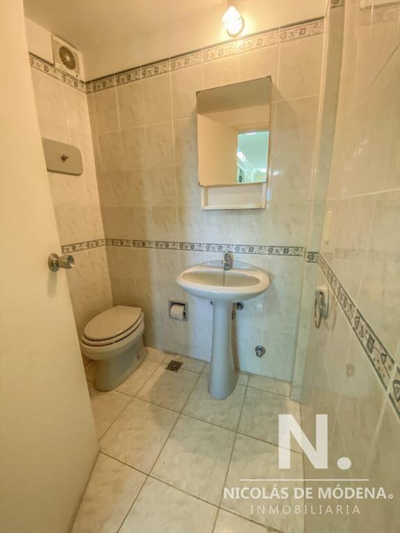 Se vende apartamento en Primera linea playa mansa 2 dormito