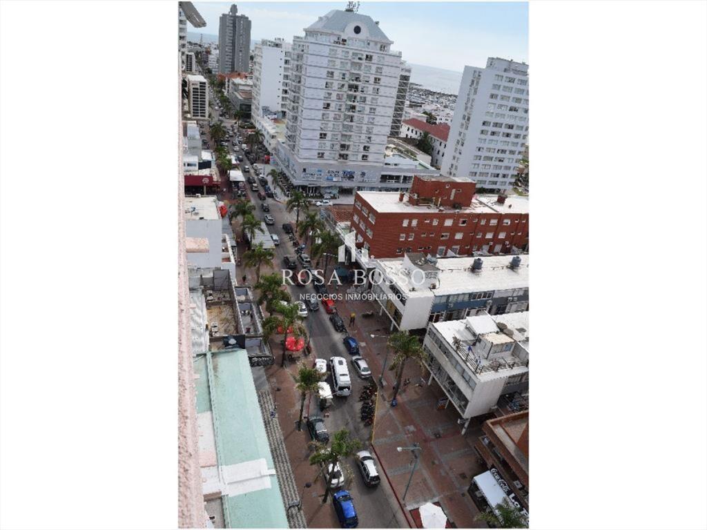 Apartamento en Peninsula, 2 dormitorios *
