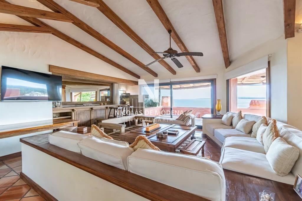 En venta apartamento de 3 dormitorios en Punta