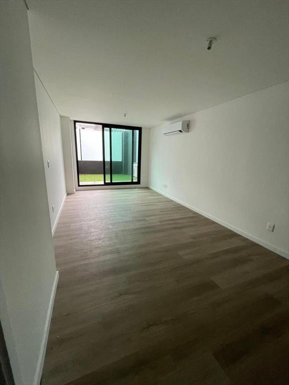 Venta de apartamento, monoambiente planta baja con patio al
