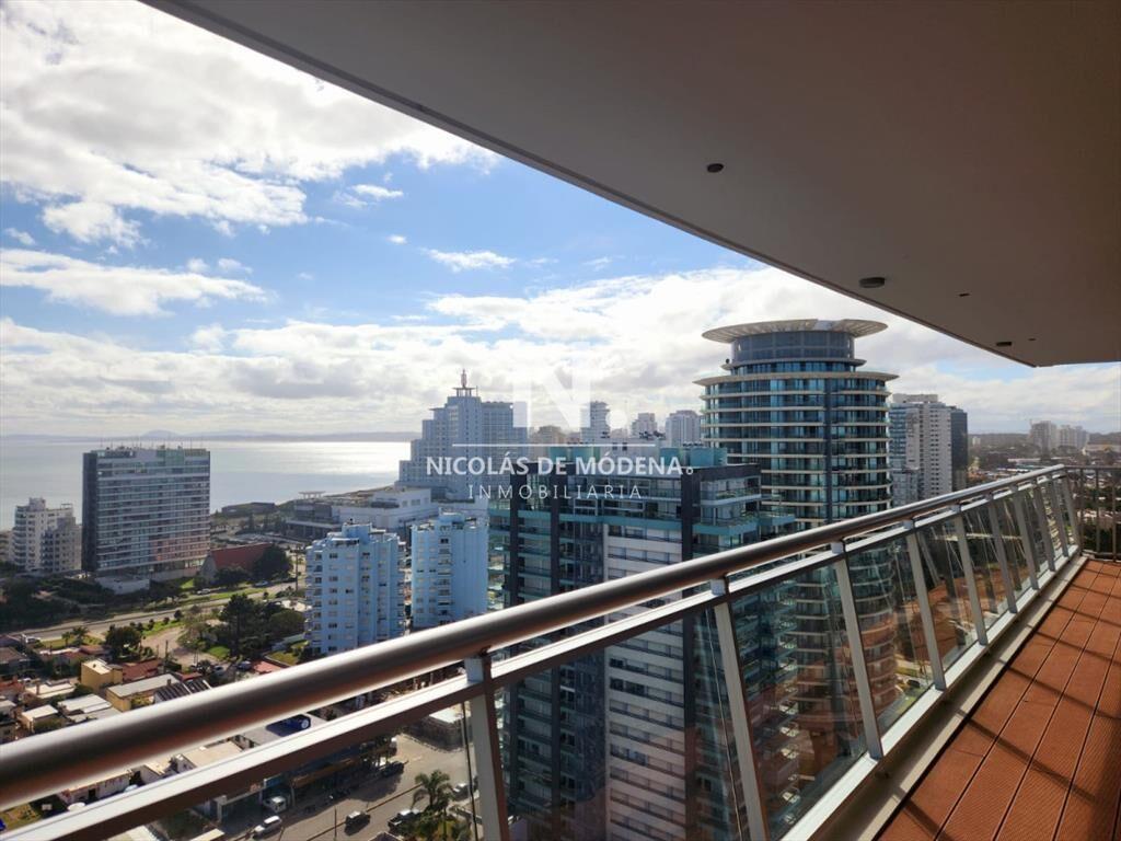 Espectacular departamento, de 3 dormitorios en