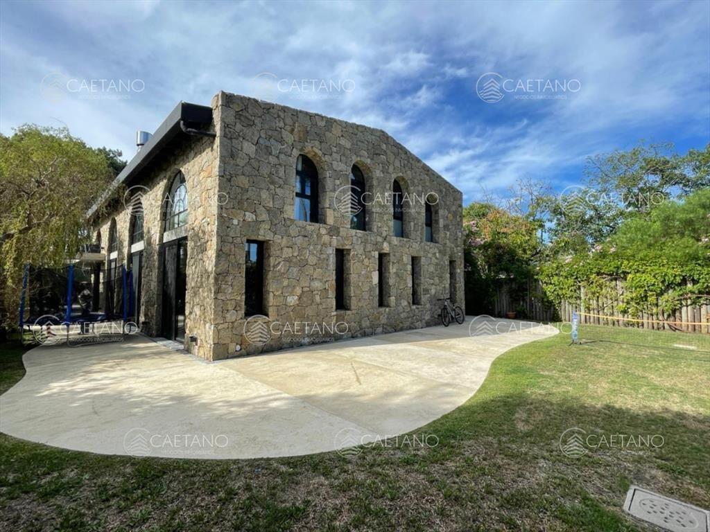 Alquiler anual casa Punta del Este.