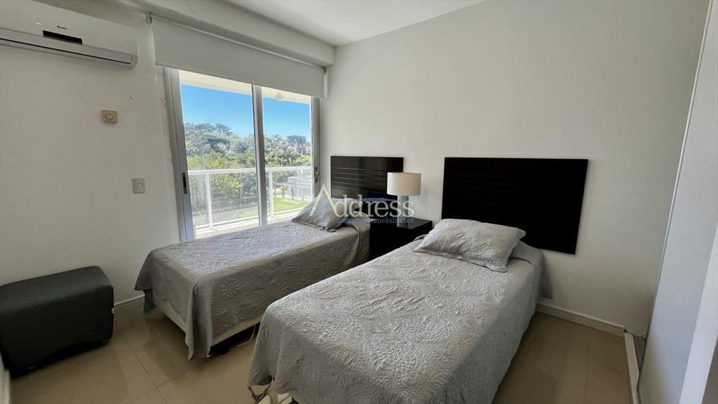 Apartamento en venta - Playa Brava, primera