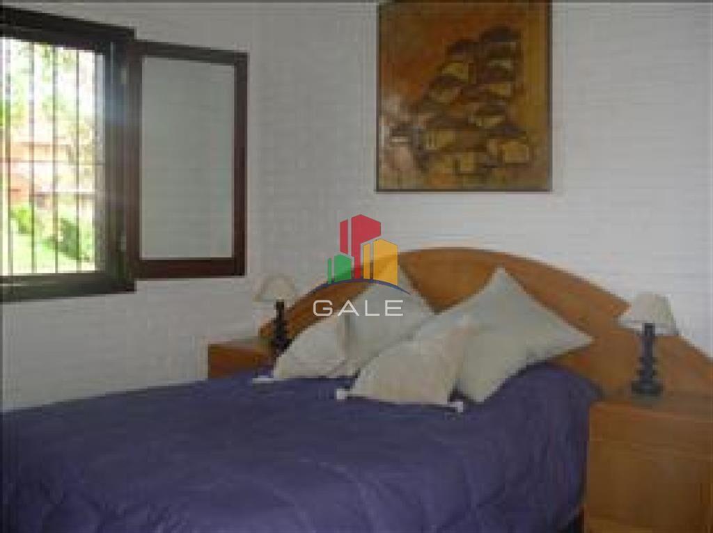 Casa de 4 dormitorios en alquiler en Playa Mansa