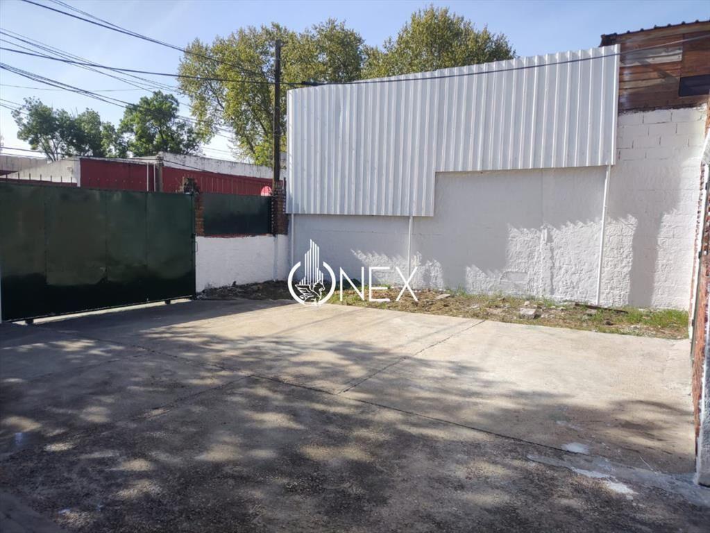 ONEX VENDE CASA EN BARRIO PEÃ?AROL