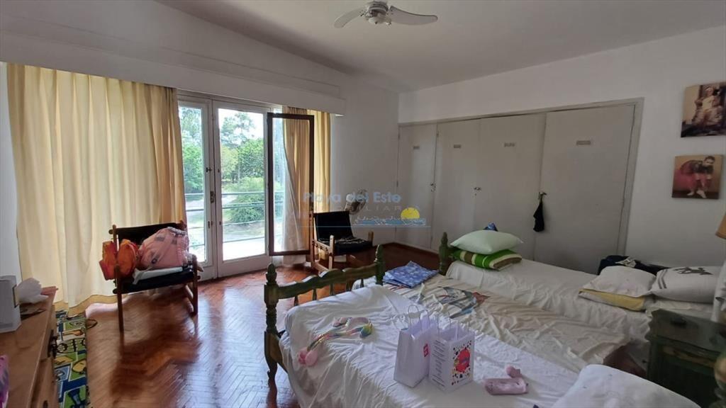 Vende Casa en Zona comercial en Lugano - Punta