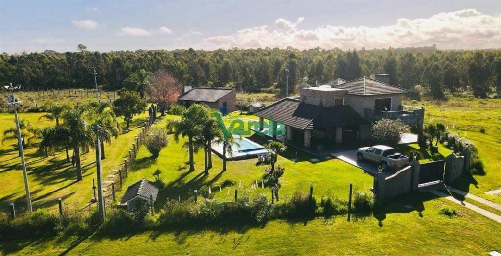 Venta de casa de 4 dormitorios 2 baÃ±os en Bello