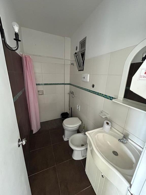 Venta de Monoambiente para Oficina en Tres Cruces