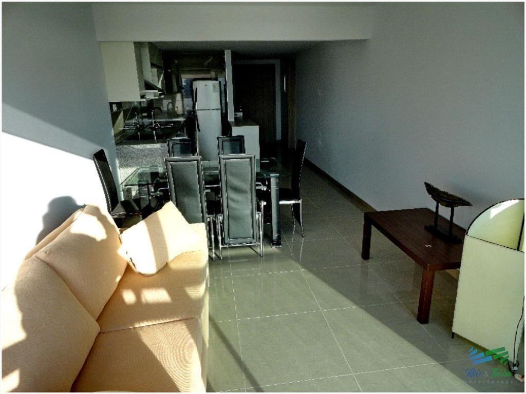 Alquilo apartametno dormitorio y medio con buenos servicios