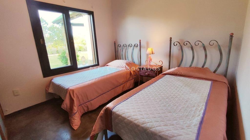 Casa en venta con amplio jardÃ­n en El Quijote