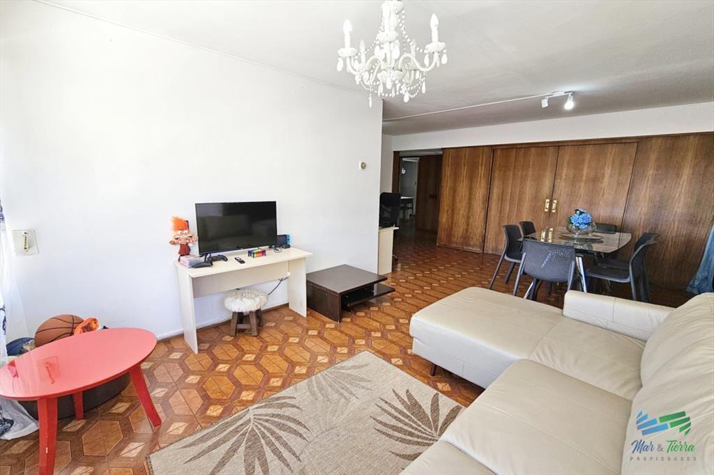 Venta de apartamento con 4 dormitorios 4 baños