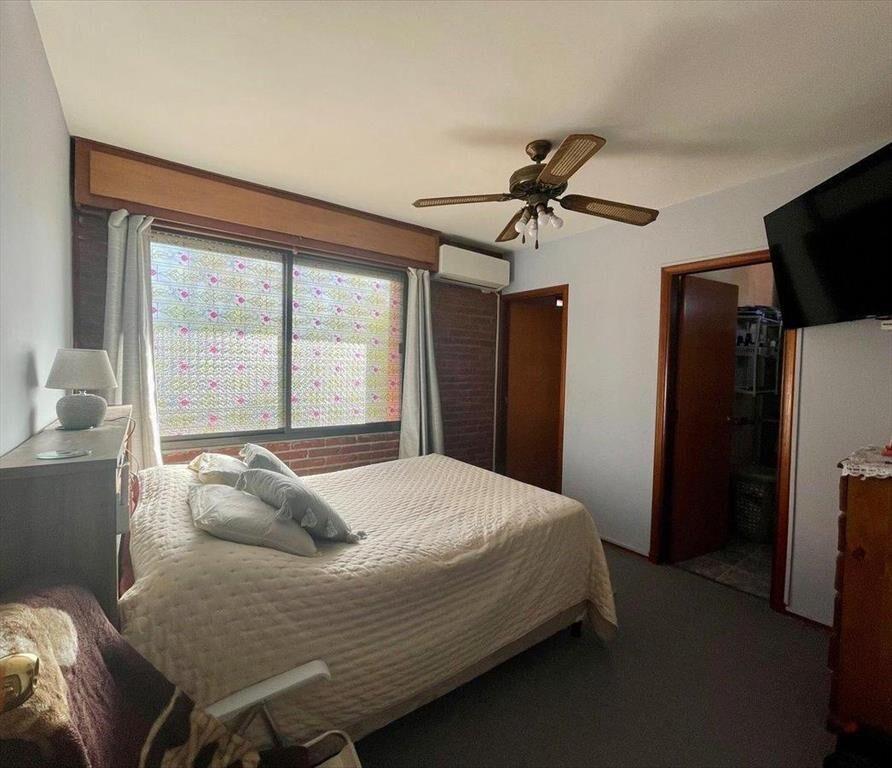 RENTISTAS!!!Venta casa ph de altos de 4 dormitorios con ren