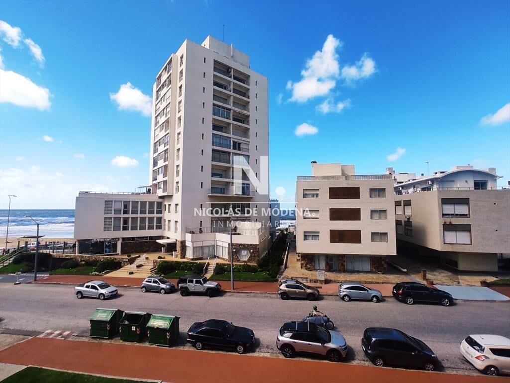 Apartamento en Península * 1 y medio dormitorios