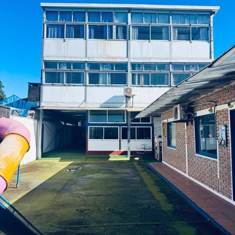 Edificio corporativo o institucional en venta | 450 m² edifi