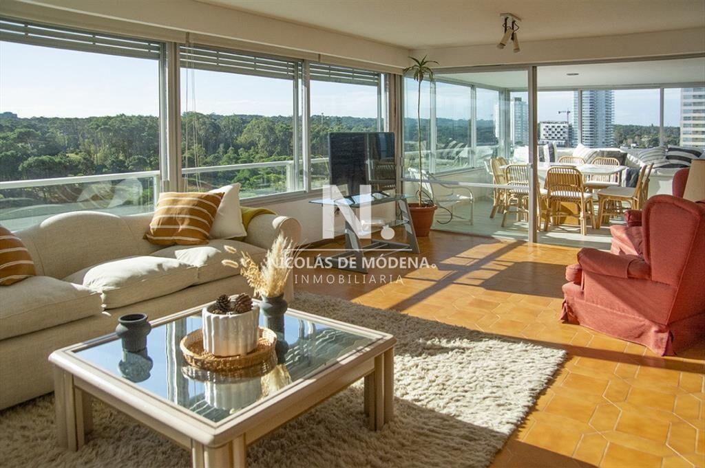 Hermoso Departamento en venta de 3 dormitorios.