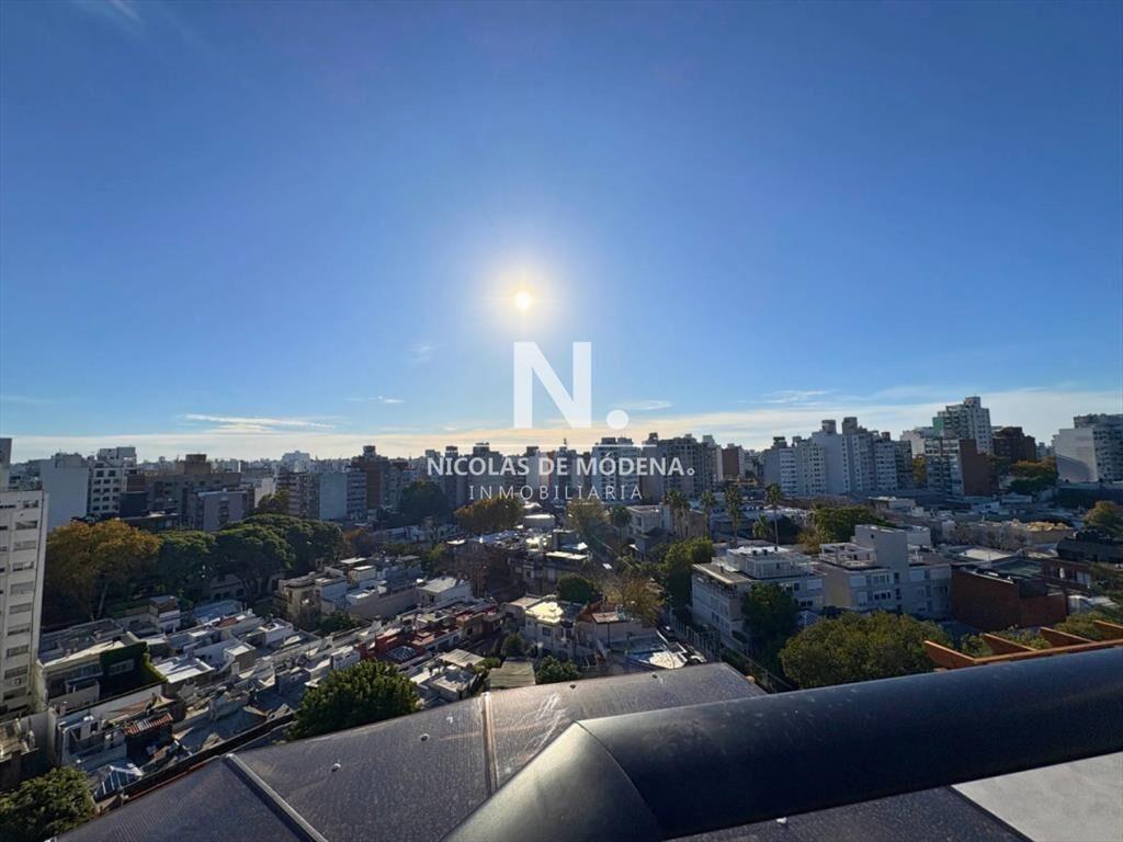 Excelente Apartamento de 1 Dormitorio con Gran Patio a Estr