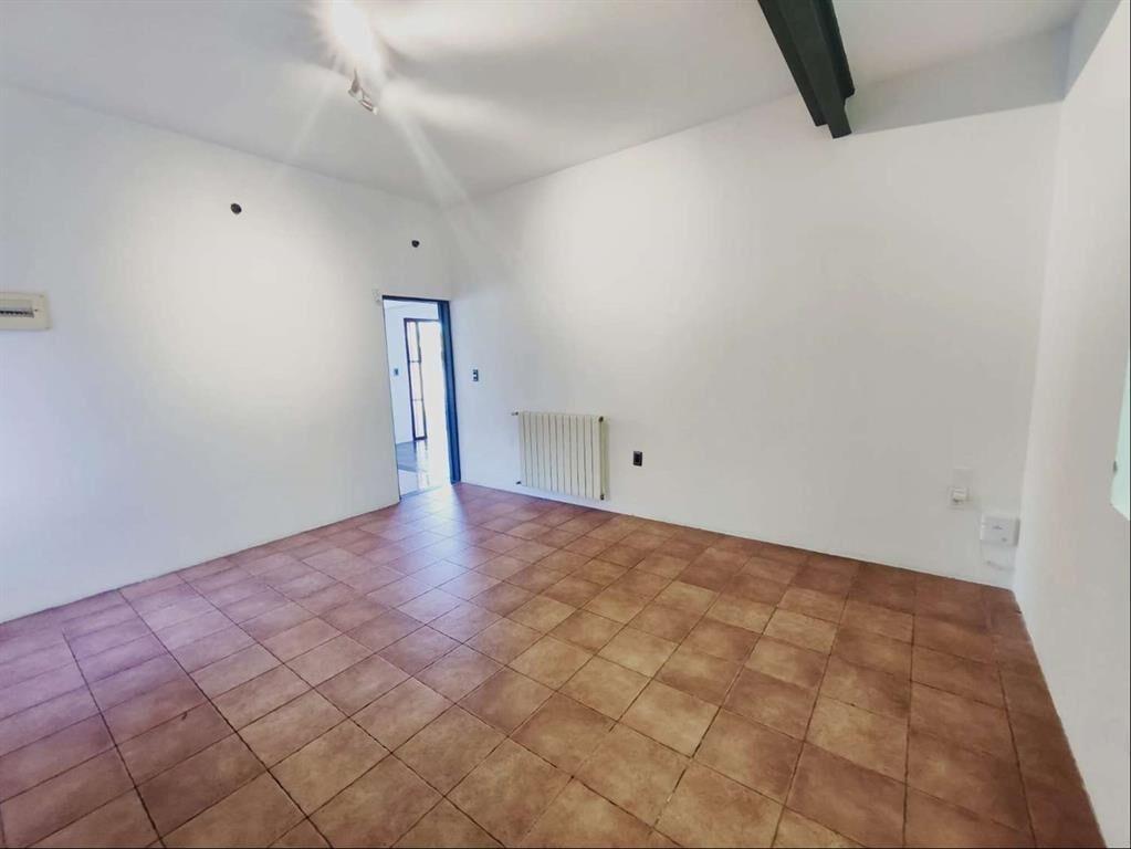 Alquiler Casa o Empresa 4 Dormitorios en Carrasco