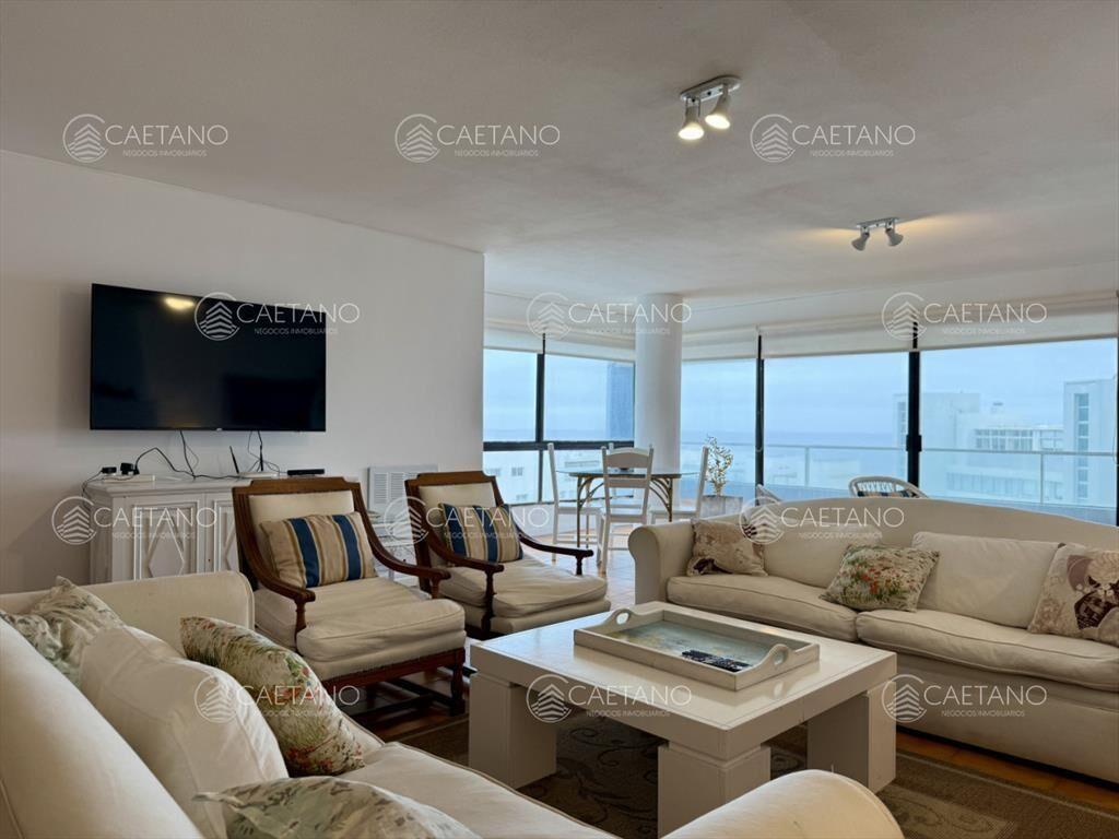 Venta apartamento 3 dormitorios. Punta del Este