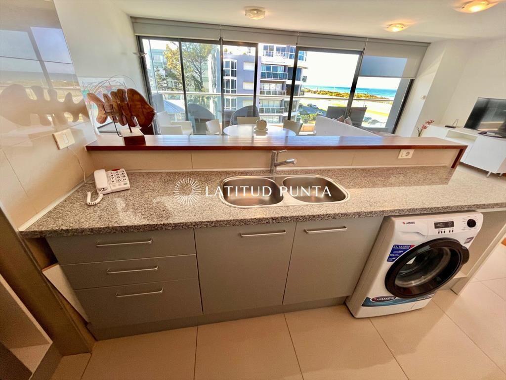 Apartamento 2 dormitorios con parrillero. Brava