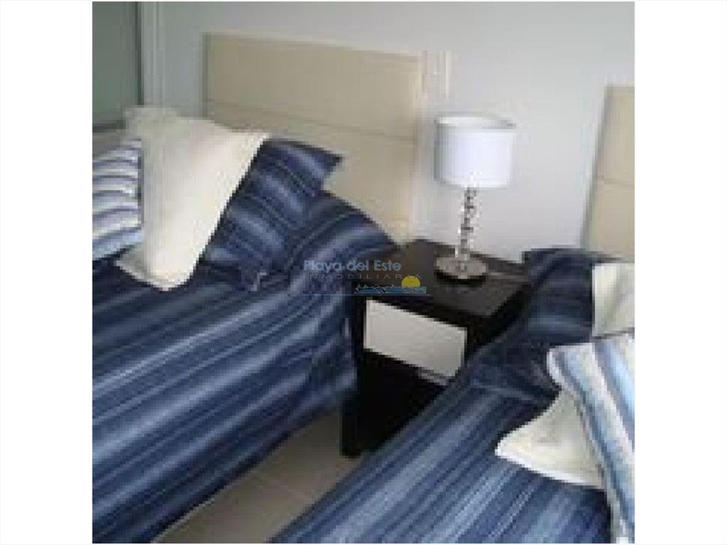 Apartamento en alquiler de 2 dormitorios en Playa