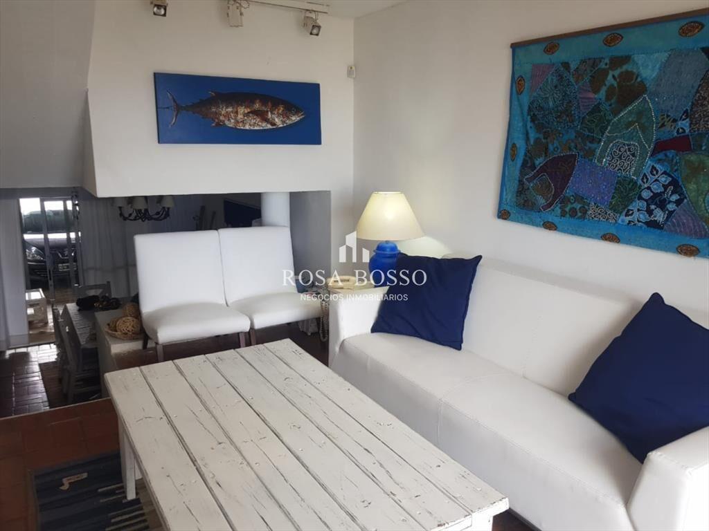 Apartamento en Alquiler de 2 dormitorios, La Barra, Uruguay