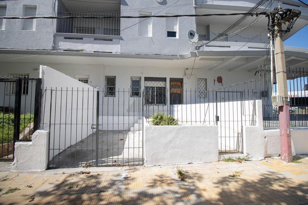 VENTA APARTAMENTO UN DORMITORIO Y COCHERA EN MALVÍN