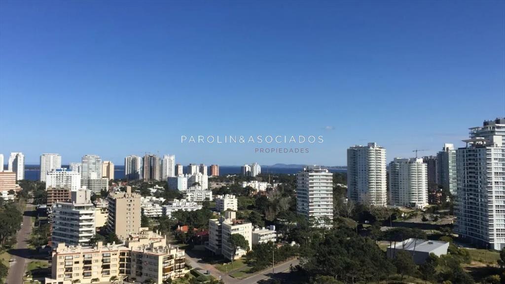 Apartamento en edificio Le Parc, Brava-Punta del