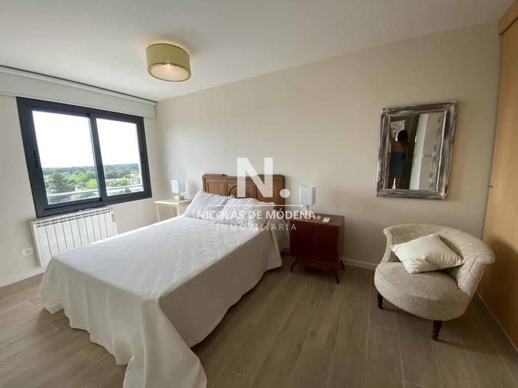 Vende apartamento PentHouse de 3 dormitorios en