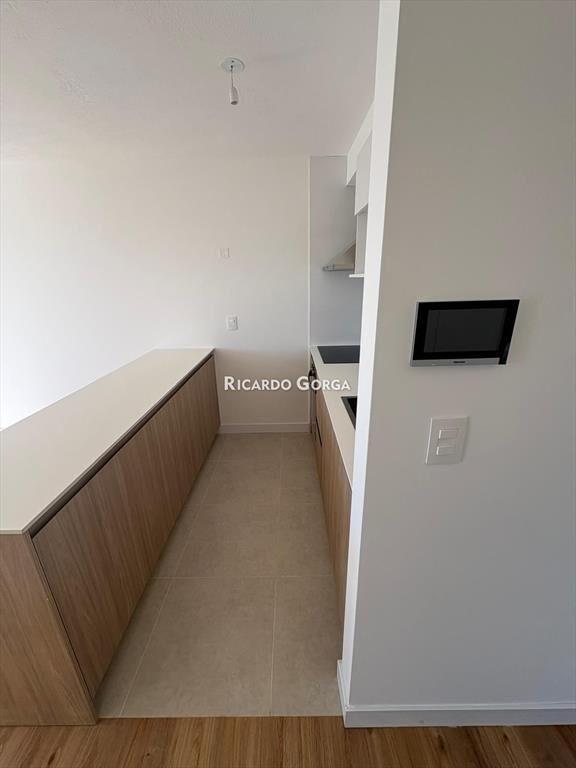 Apartamento en alquiler 1 dormitorio con cochera A ESTRE...