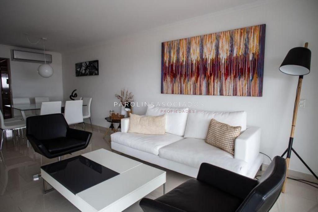 Apartamento en venta de 2 dormitorios en Miami