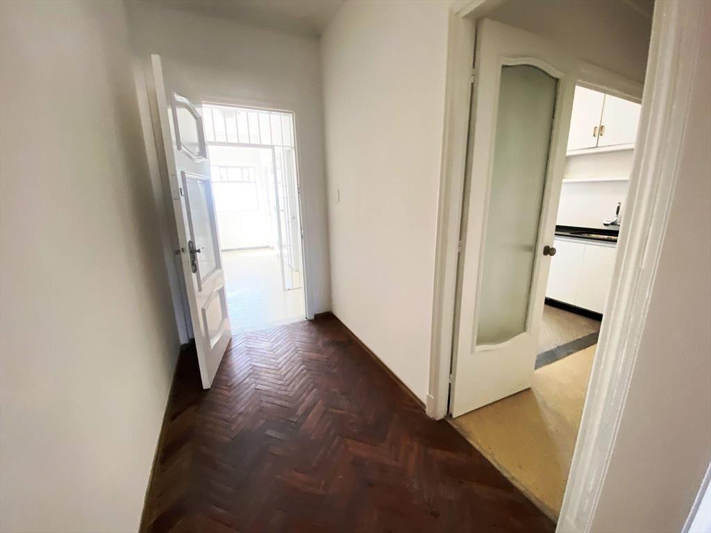 Venta de Apartamento con 4 dormitorios en Cordón. CON RENTA!