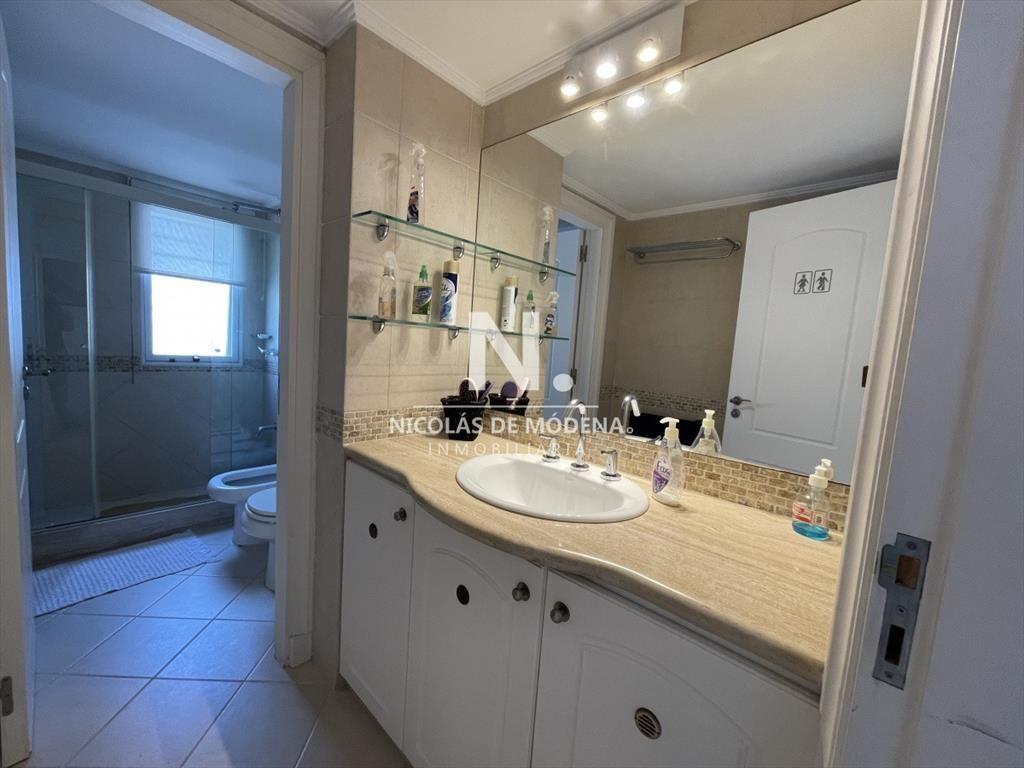 En venta apartamento en Peninsula de 3
