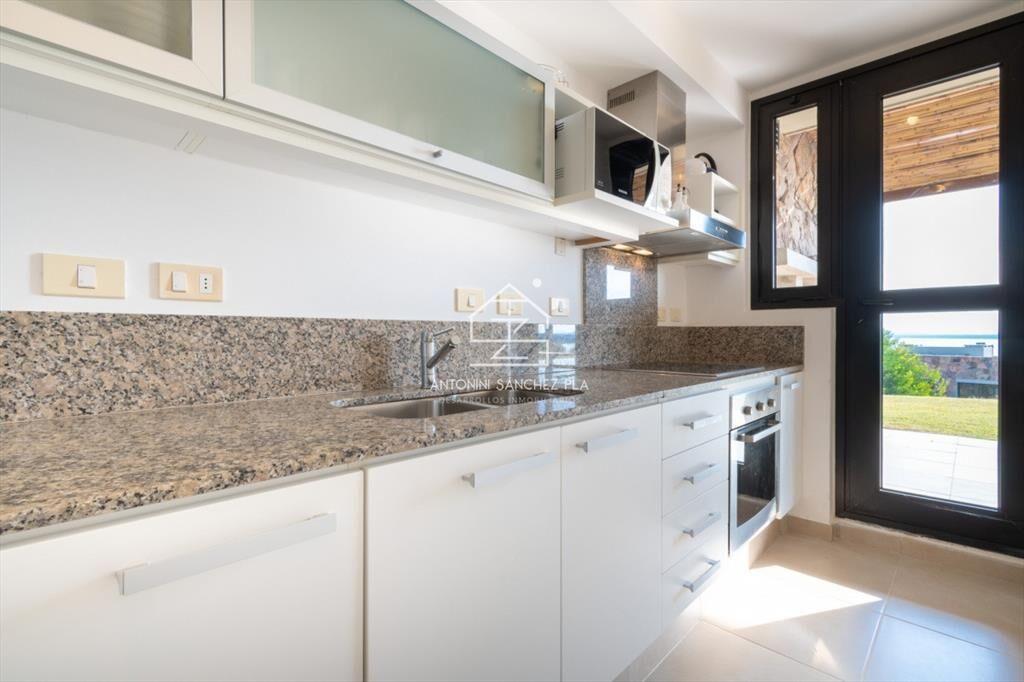 Venta y alquiler temporario de Apartamento amplio