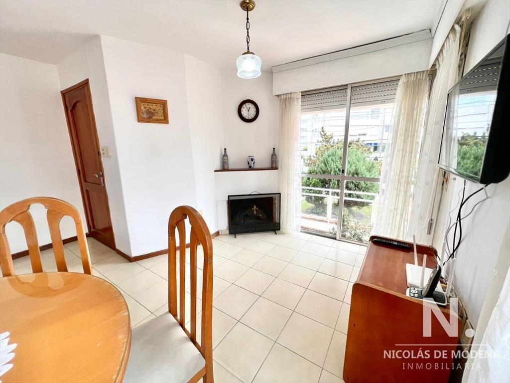 APARTAMENTO EN VENTA 2 DORMITORIOS PATIO CON PARRILLERO