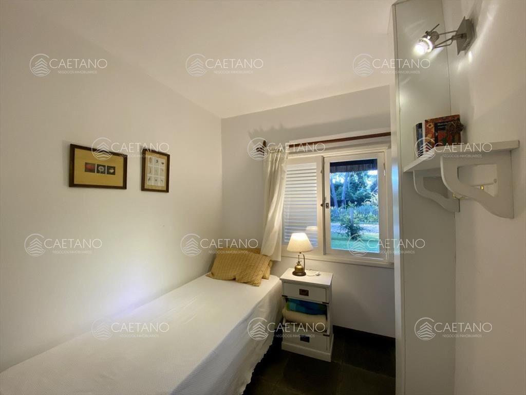 Casa 5 dormitorios Punta del Este Pinares
