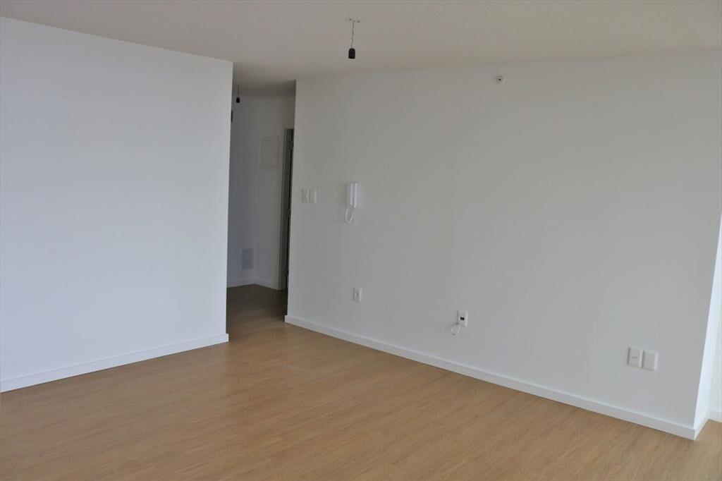 Venta apto 1 dormitorio con terraza y garaje en Barrio Su...