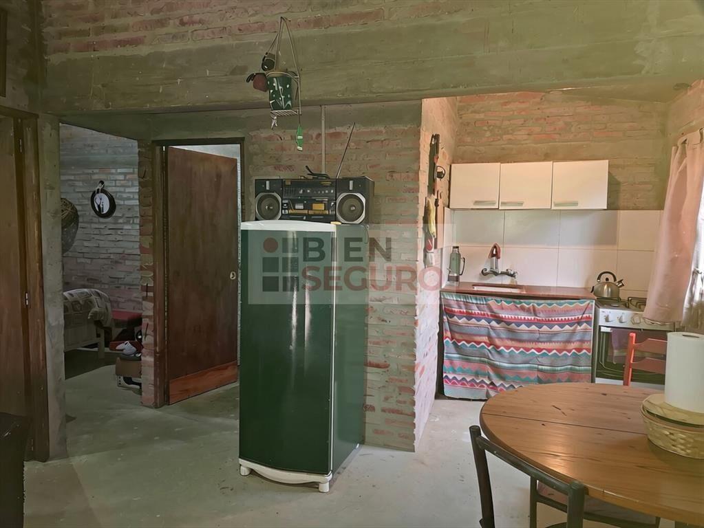 Chacra de 1.200 m², con sólida casa, en venta en Las Brujas