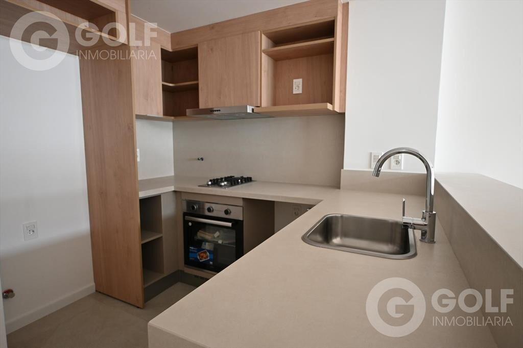 Alquiler de apartamento de 1 dormitorio con parrilla y coch