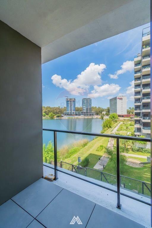 VENTA Apartamento 3 dorm EN POZO Lago Calcagno