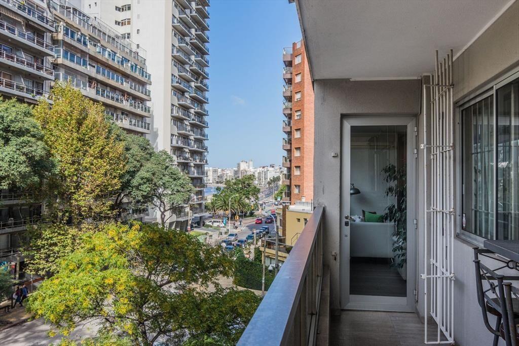 ALQUILER APTO 3 DORM 3 BAÑOS POCITOS AMOBLADO GGE