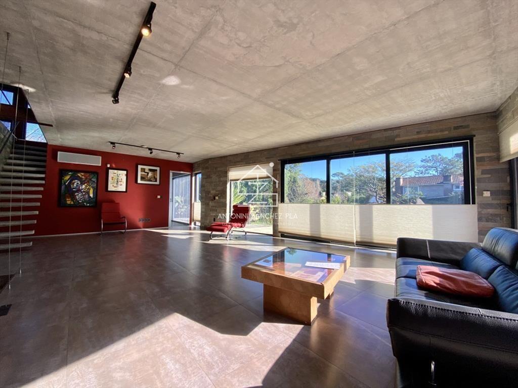 Casa Venta 2 dormitorios + servicio Punta del Este